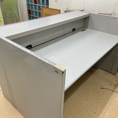 受付カウンター　スチール製