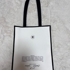 即決¥4.000【CHANEL】シャネル香水型トートバッグの画像