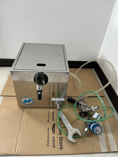 【値下げ中】ニットク製　氷冷式ビールサーバー　液体ガスセット