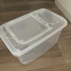 (新品未使用) 米びつ　4キロ