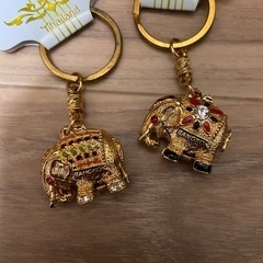 象のキーホルダーの画像