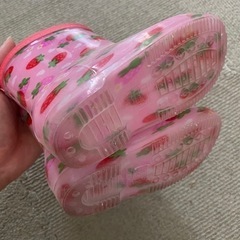 イチゴ柄長靴14.0㎝の画像