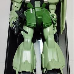 ガンプラ　ザク　未塗装