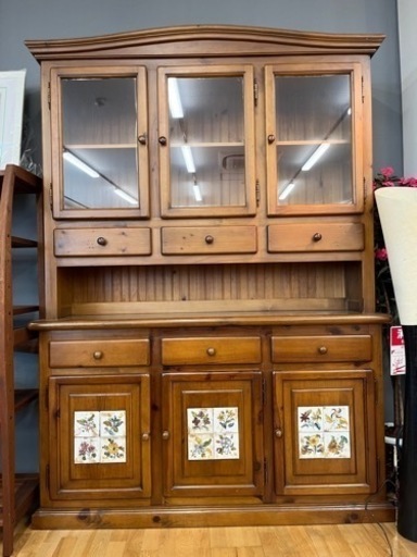 N113★スペイン製・valencia★天然木カップボード★レンジボード★食器棚★1550ｍｍ