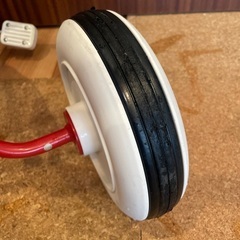 無印良品　三輪車　舵取り棒付き　赤の画像