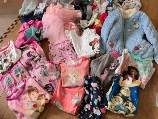大幅値下げ??キャラクター付き海外子供服55着まとめ売り