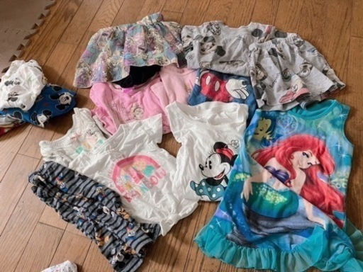 大幅値下げ??キャラクター付き海外子供服55着まとめ売り