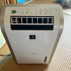 SHARP2013年製　衣類乾燥付き除湿機　✳︎ジャンク
