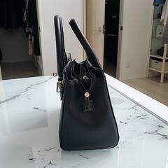 ハンドバッグ　CECIL McBEE　ブラックの画像