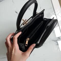 ハンドバッグ　CECIL McBEE　ブラックの画像