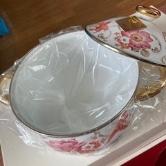 ホーロー片手鍋と両手鍋のセットの画像
