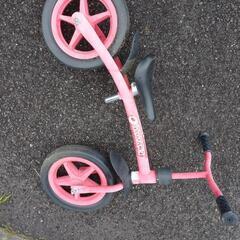幼児 幼稚園児童 子供用 二輪車 足こぎ 3歳くらいから乗れると思います。の画像