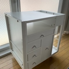 小型収納棚の画像