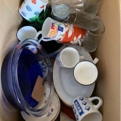 中古食器を無料で引き受けしてリサイクルしてます。
