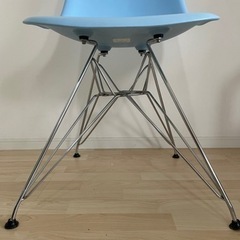 デザインチェア 椅子 水色の画像