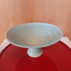 花器、淡い水色