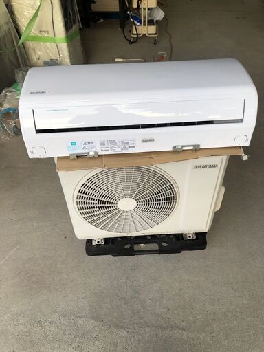 美品 IRIS OHYAMA エアコン IHF-2204G おもに6畳用 2.2kW 6畳～9畳 内部乾燥 除湿 リモコン付属 2020年製