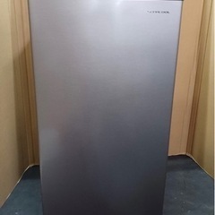 10番 冷凍庫 家庭用フリーザー SKM85F 三ツ星貿易