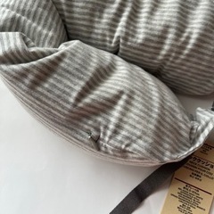 トラベル用品　ネッククッション　無印良品　の画像