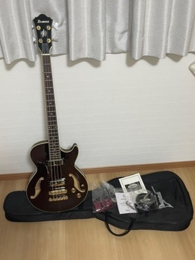 ibanez アイバニーズ　エレアコベース