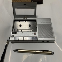 昭和レトロ、SONY ソニー CASSETTE-CORDER カセットコーダー TCM-280 シルバー カバー付きの画像