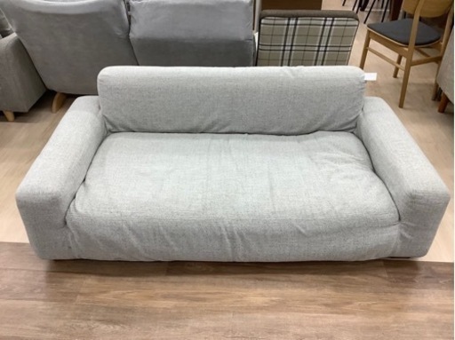 UNICOの2.5人掛けソファーです