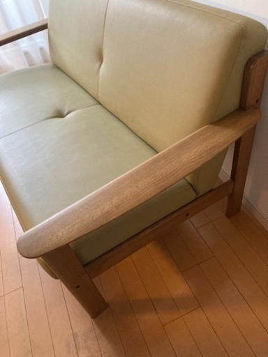 2人掛けソファ　カリモク家具