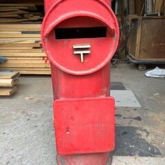 金属製ポスト(置物)