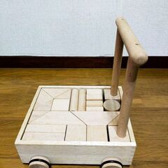 【木製の積み木】の画像