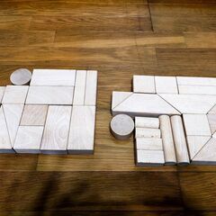 【木製の積み木】の画像