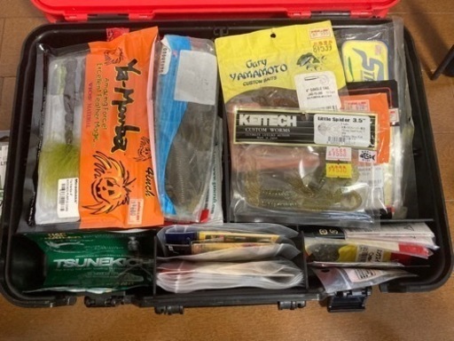 超お買い得‼️バス釣り引退セット❗️ルアー、ワーム大量！