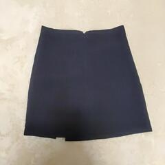 黒スカートの画像