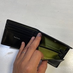 新品未使用のポールスミスの二つ折りメンズ財布です。の画像