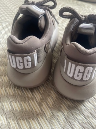 UGGスニーカー　22cm
