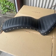 ドラックスター 400 純正シート