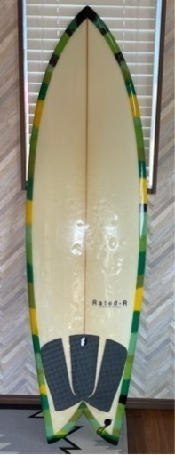 値下げしました★フィッシュ　サーフボード　6.2 Rated-R フィン付