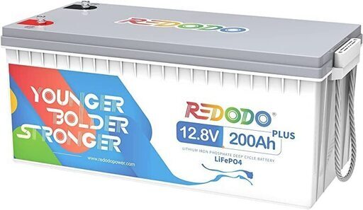 キャンプ用の太陽光発電セット２です、キャンプ中でもリン酸鉄リチュウムイオンバッテリーを昼間に充電できますからテントの中で電化生活を維持できます・ありがたいですネ！