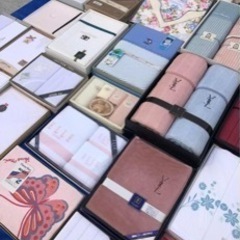 大売出し開催!!「衣服無料取り放題80〜成人」の画像