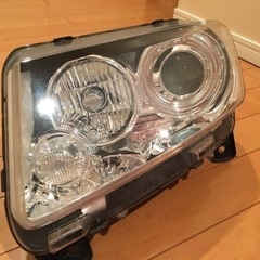 Jeep グランドチェロキー　ヘッドライト