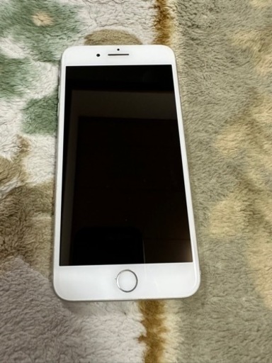 iPhone8plus SIMロック解除済み