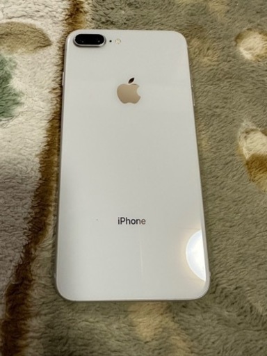 iPhone8plus SIMロック解除済み