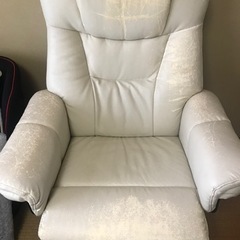 1人用リクライニングソファーの画像