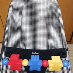 ベビービョルン　バウンサー　トイ付き　チェック　ブルー　の画像