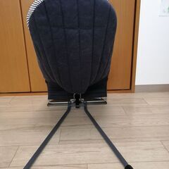 ベビービョルン　バウンサー　トイ付き　チェック　ブルー　の画像