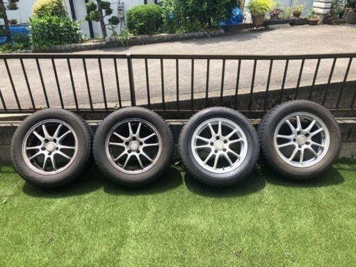 スタッドレスタイヤ　205/60 R16 ホイール付き