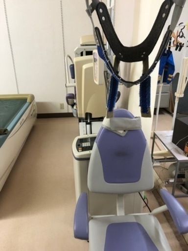 医療用　腰・首の牽引機　ウォーターベッド