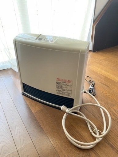 ガスファンヒーター