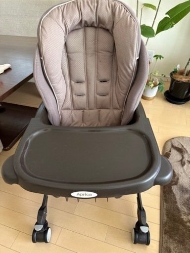 値段交渉可能です！アップリカ ユラリズムオート DX Aprica ベビーラック 電動 ユラリズム