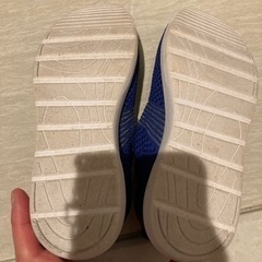 ほぼ新品 H&M 18cm キッズ アウトドアシューズ 水遊び 川遊びの画像