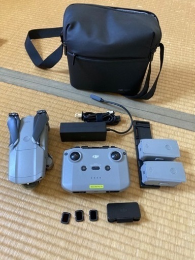 ドローン（DJI MAVIC AIR2）